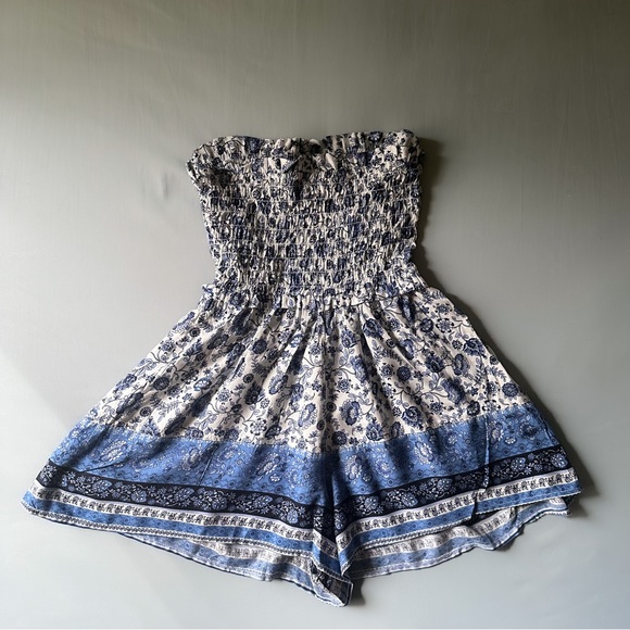 Jessica Simpson Strapless Floral Romper in Size XS - Picture 4 of 4